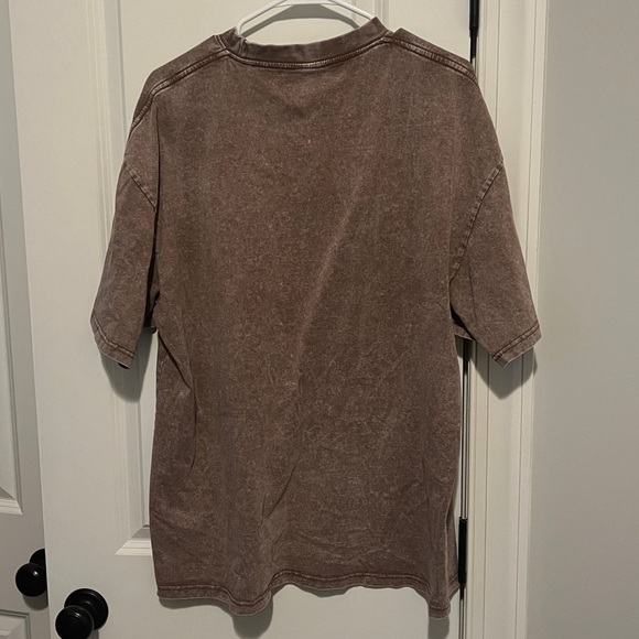 Brown Graphic T-Shirt with Pink Car Design Shein size XL - Picture 6 of 6